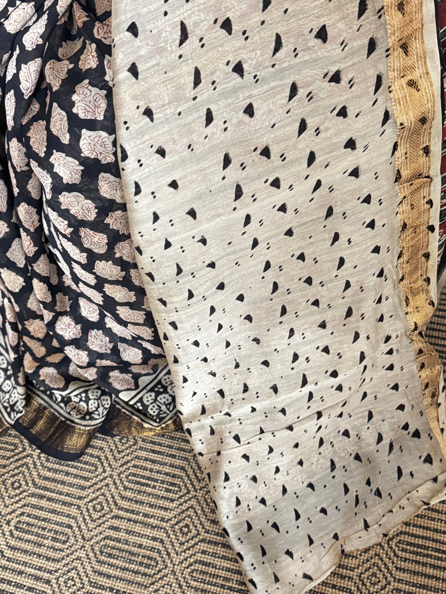 Black Maheshwari Cotton Zari Saree