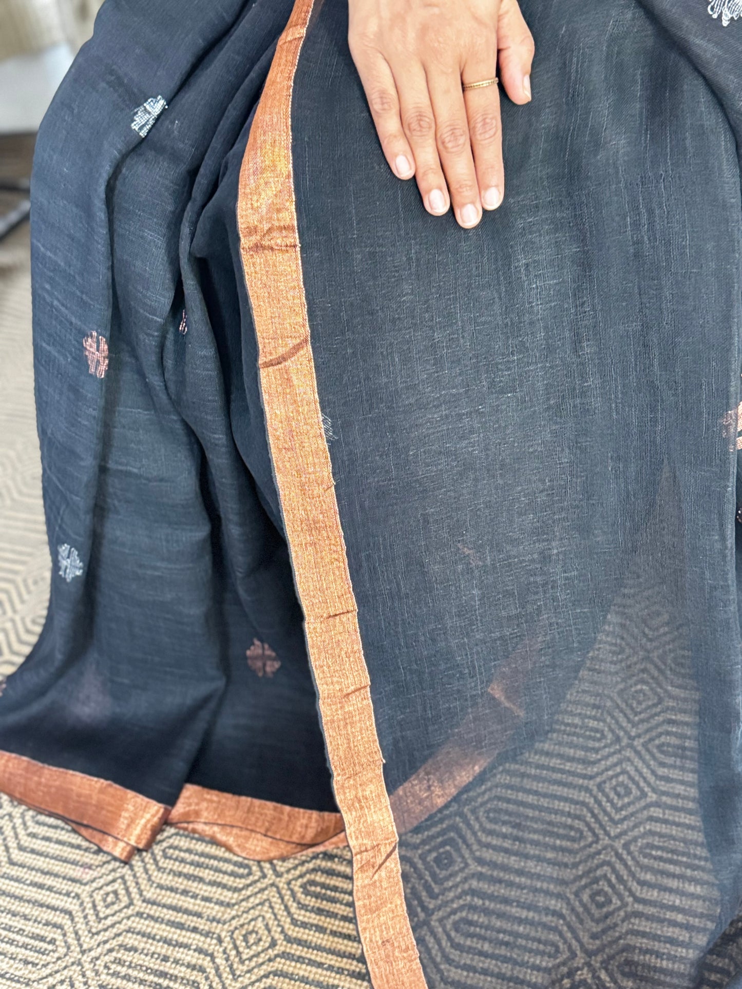 Black Linen Zari Jamdani Saree