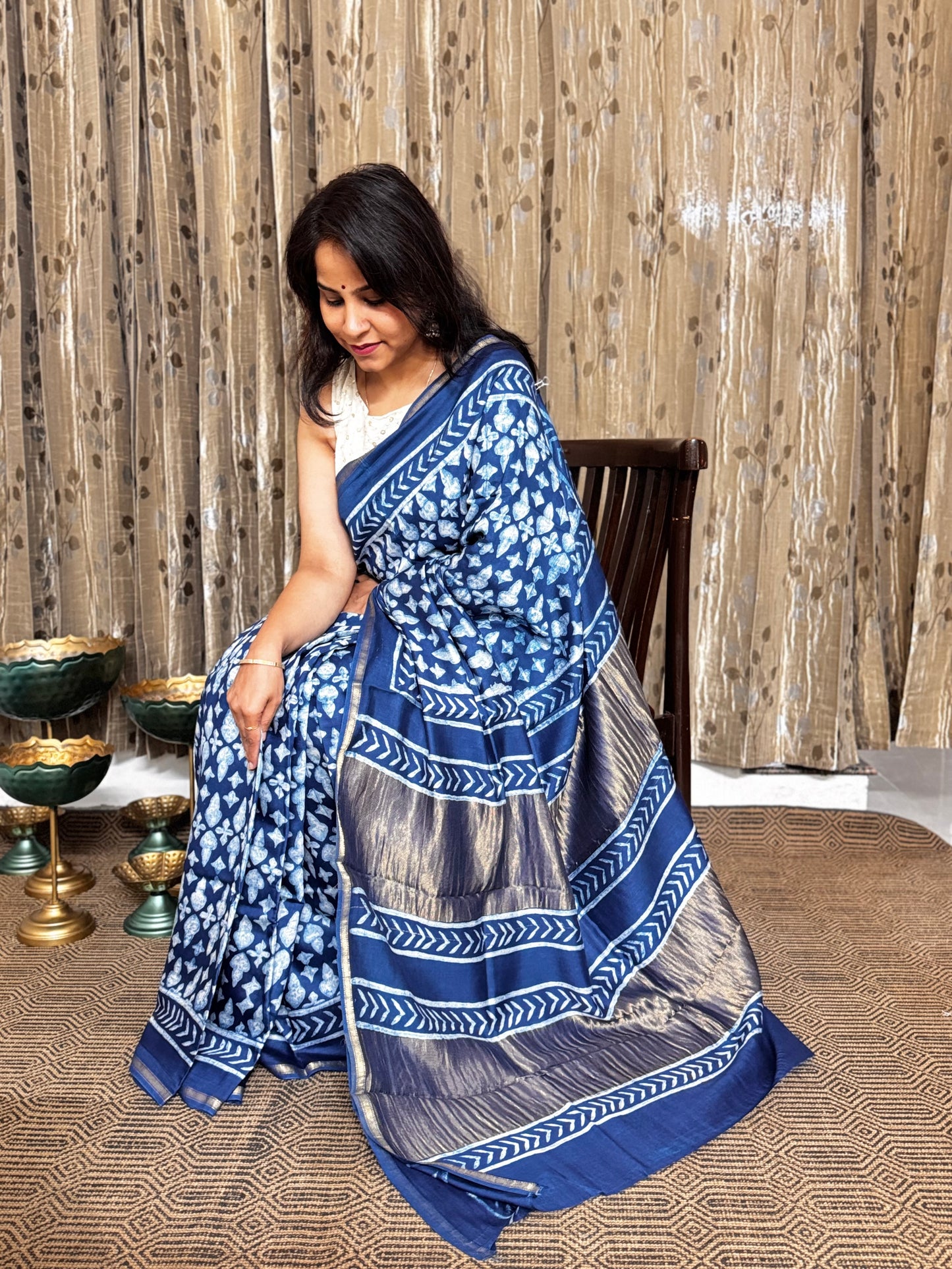 Indigo Maheshwari Silk Cotton Zari Saree