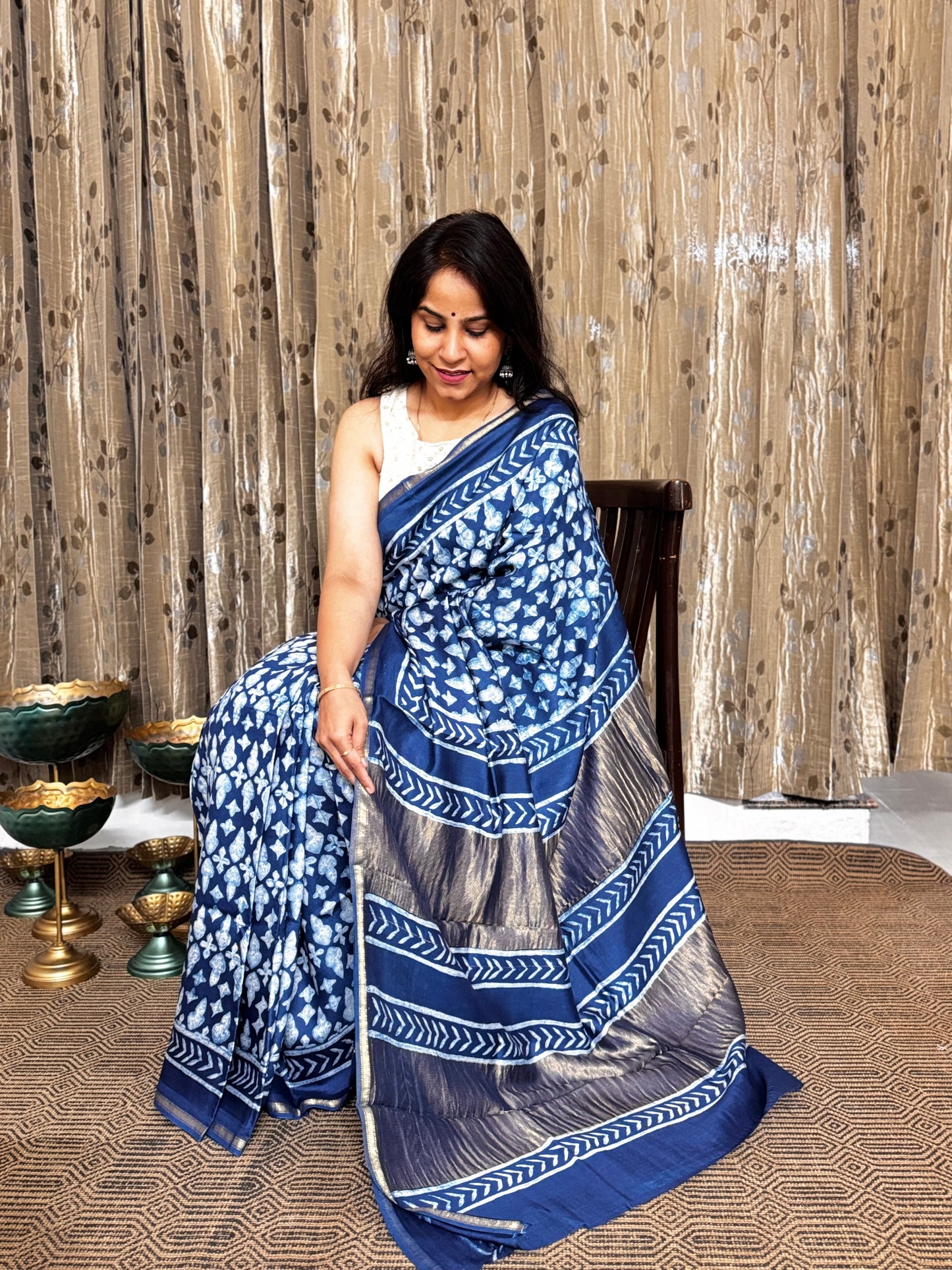 Indigo Maheshwari Silk Cotton Zari Saree