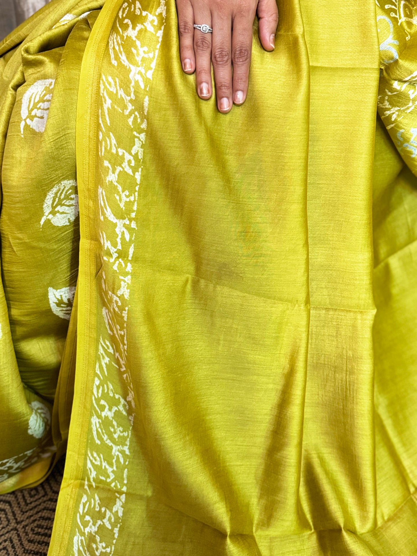 Lime Green Maheshwari Silk Cotton Zari Saree