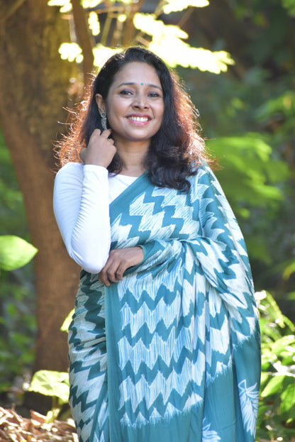 Green and White Modal Silk Saree