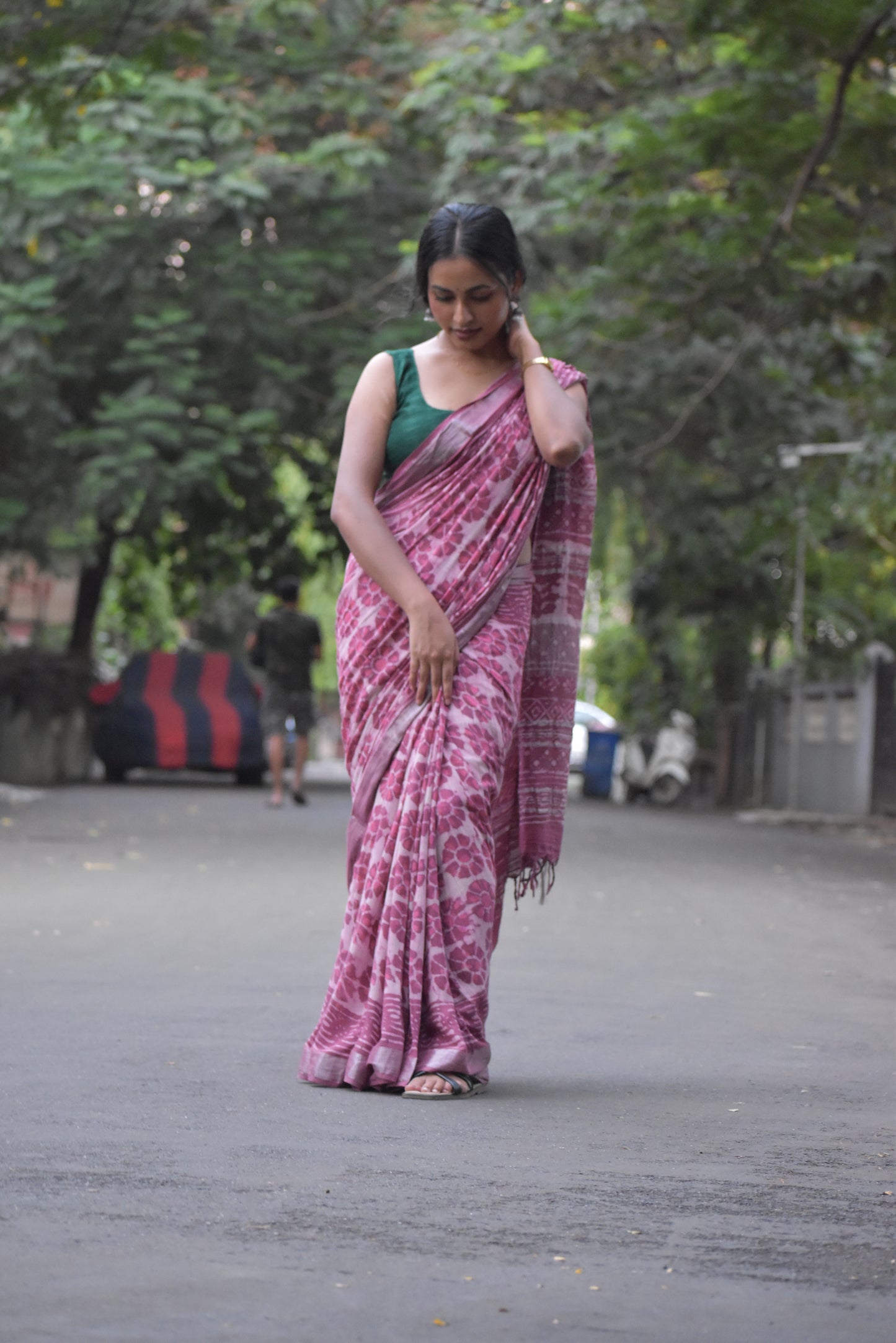 Pink Linen Cotton Zari Saree