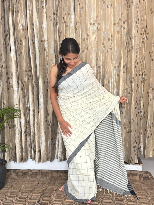 White and Black Checks Cotton Saree (width)