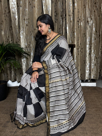 Black Checked Maheshwari Cotton Zari Saree