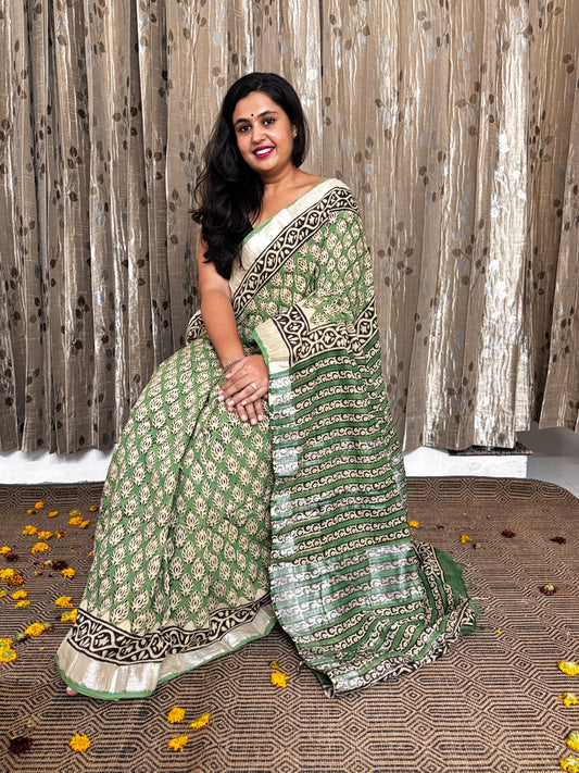 Green and White Linen Cotton Zari Saree