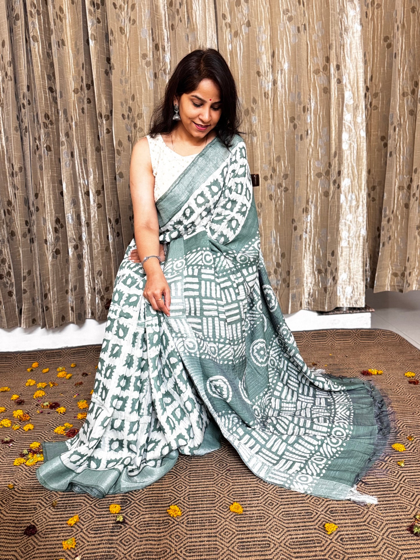 Linen Cotton Zari Saree