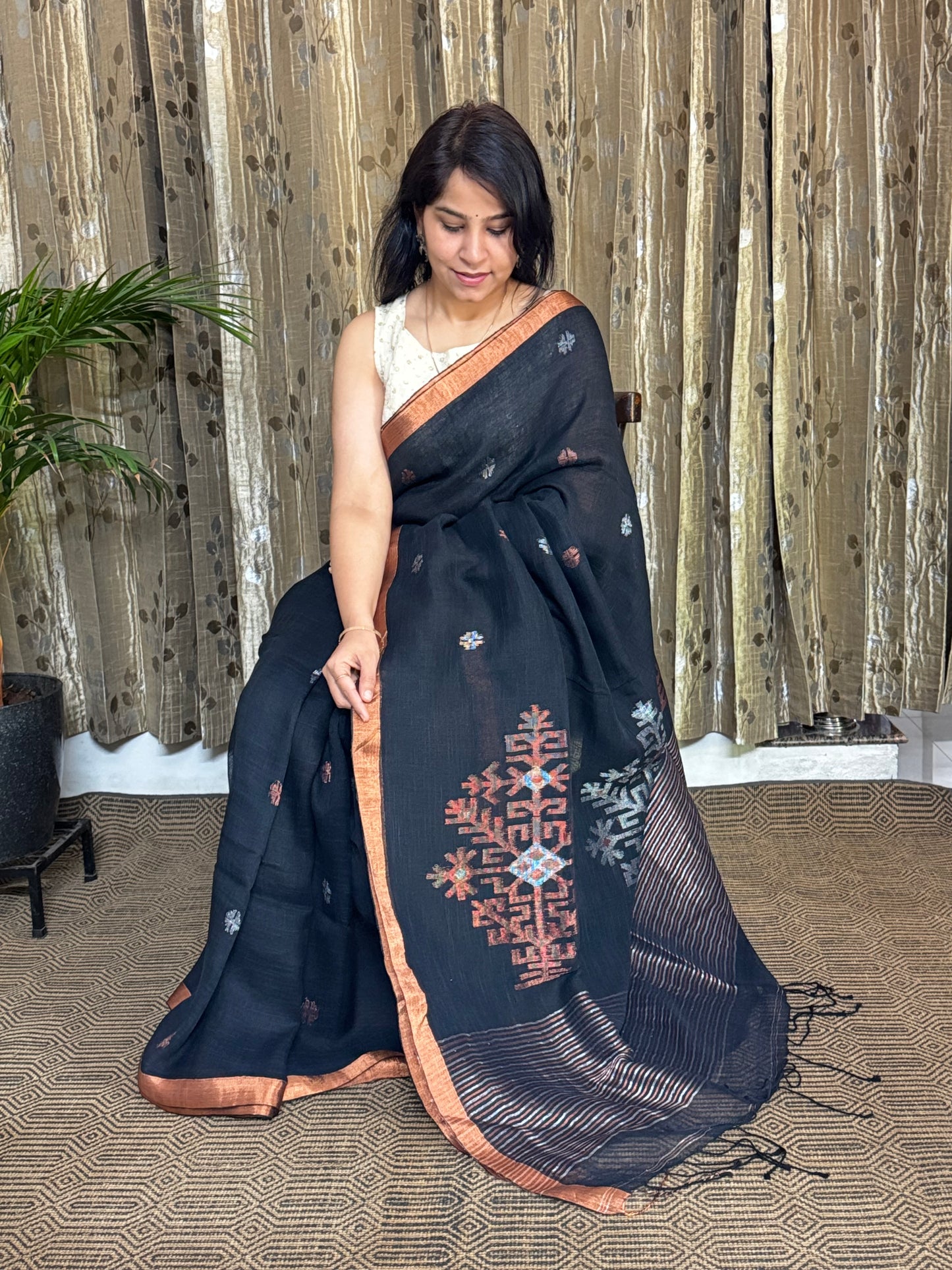 Black Linen Zari Jamdani Saree
