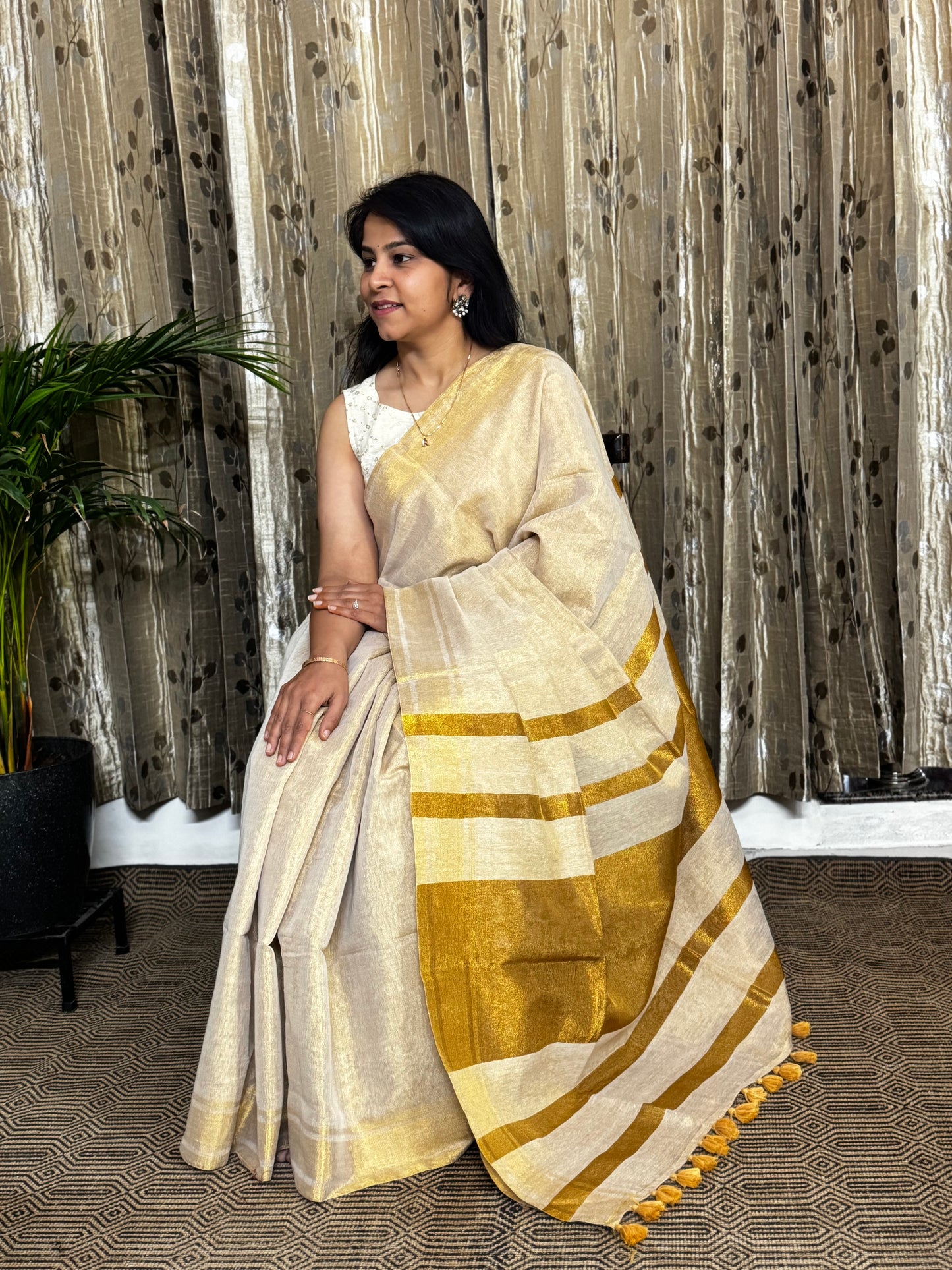 Ivory Tissue Linen Saree