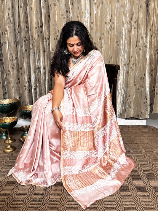 Beige Maheshwari Silk Cotton Zari Saree