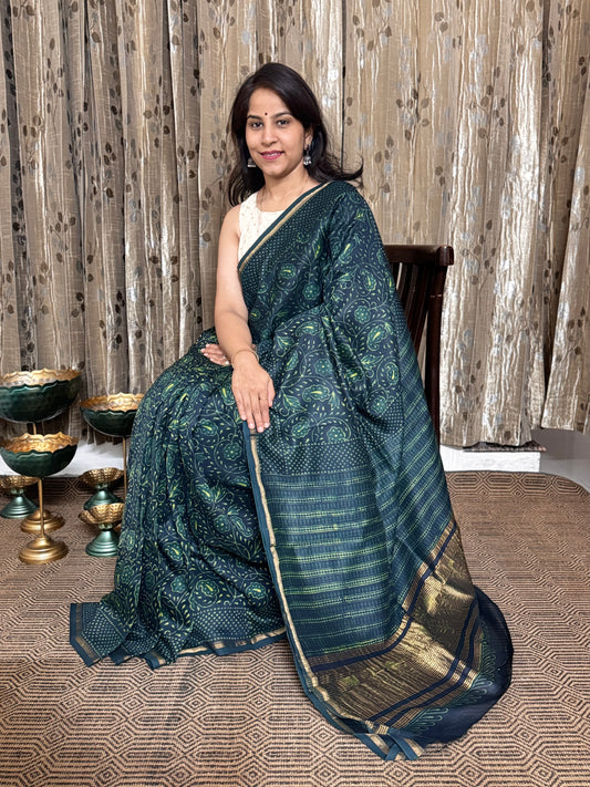 Deep Green Maheshwari Silk Cotton Zari Saree