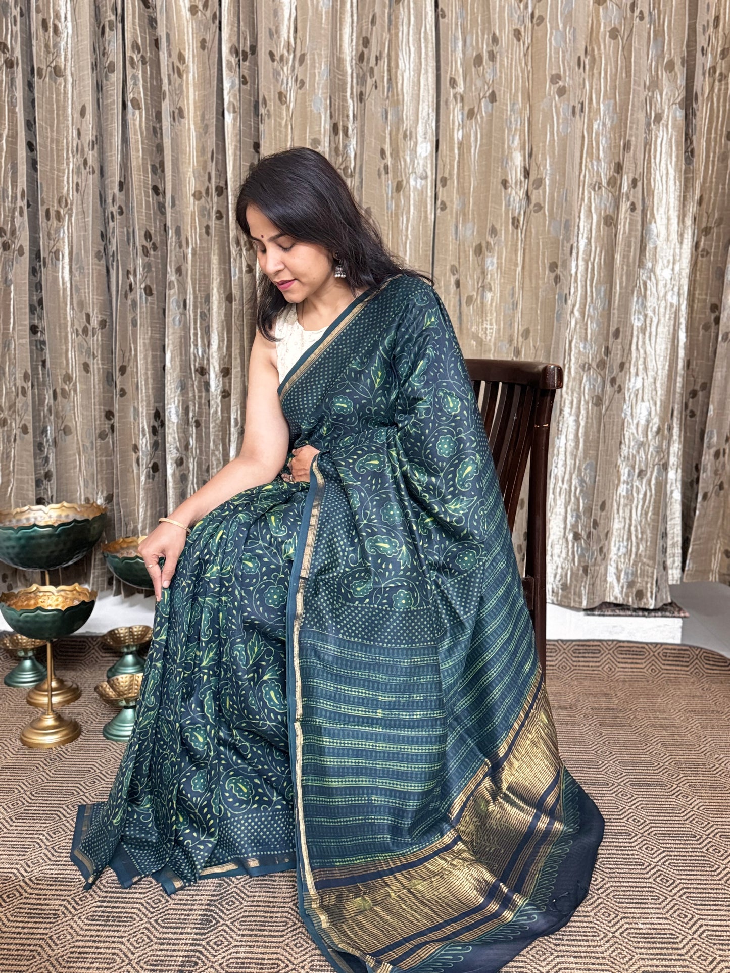 Deep Green Maheshwari Silk Cotton Zari Saree