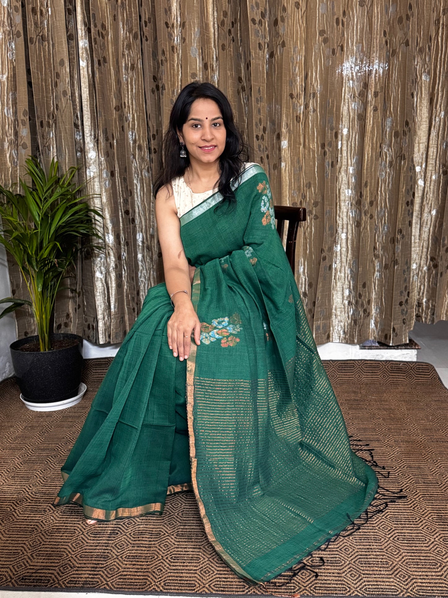 Green Linen Zari Jamdani Saree