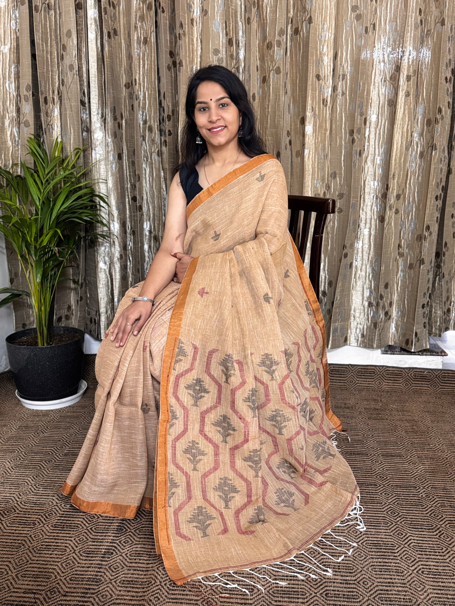 Beige Linen Zari Jamdani Saree