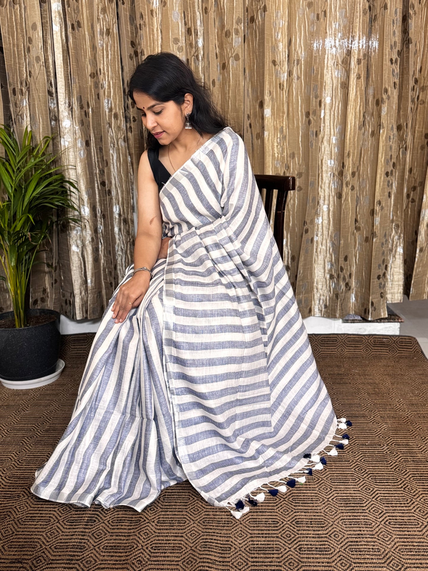 Blue Striped Linen Zari Jamdani Saree