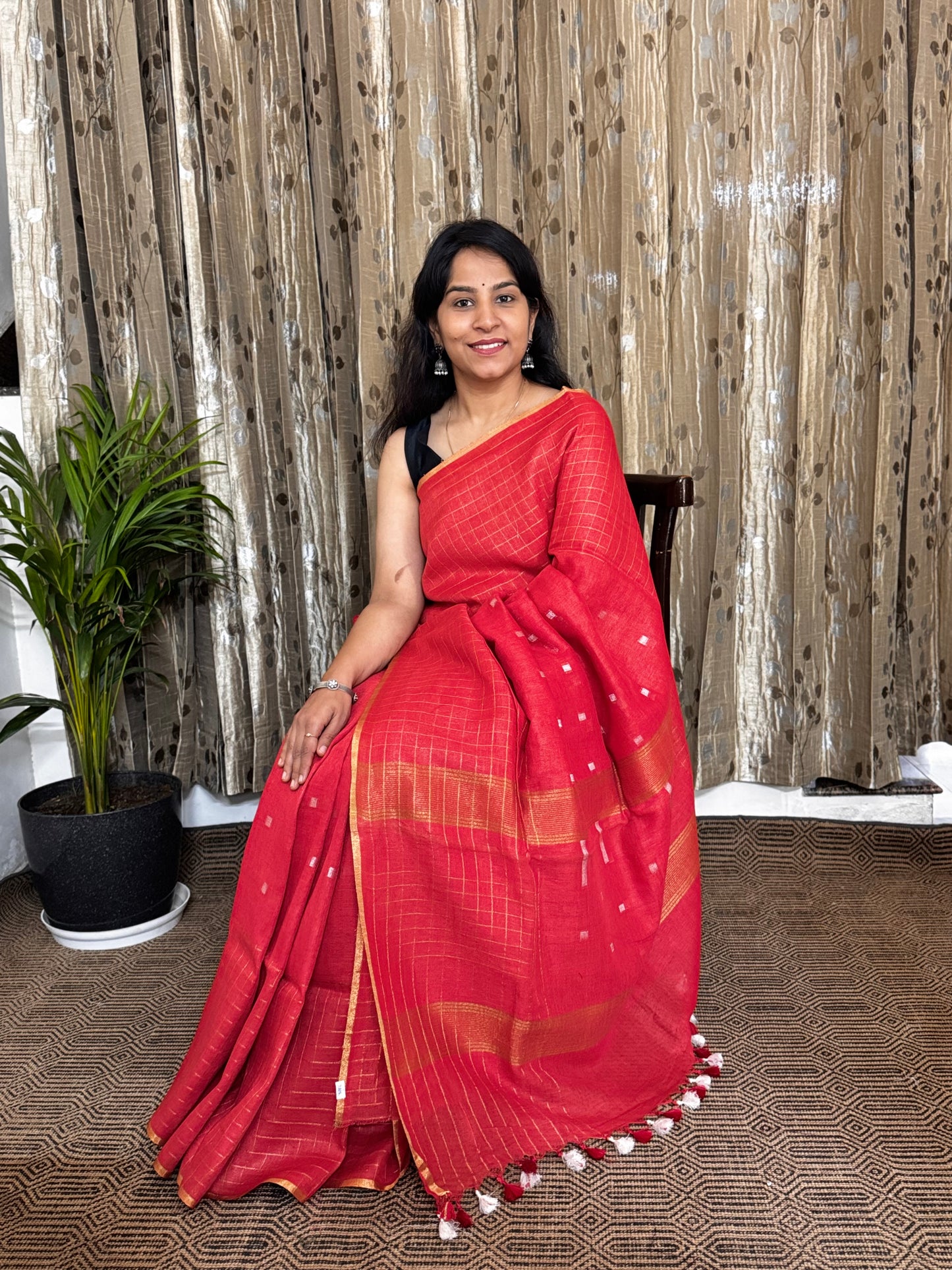 Red Checked Border Linen Zari Jamdani Saree