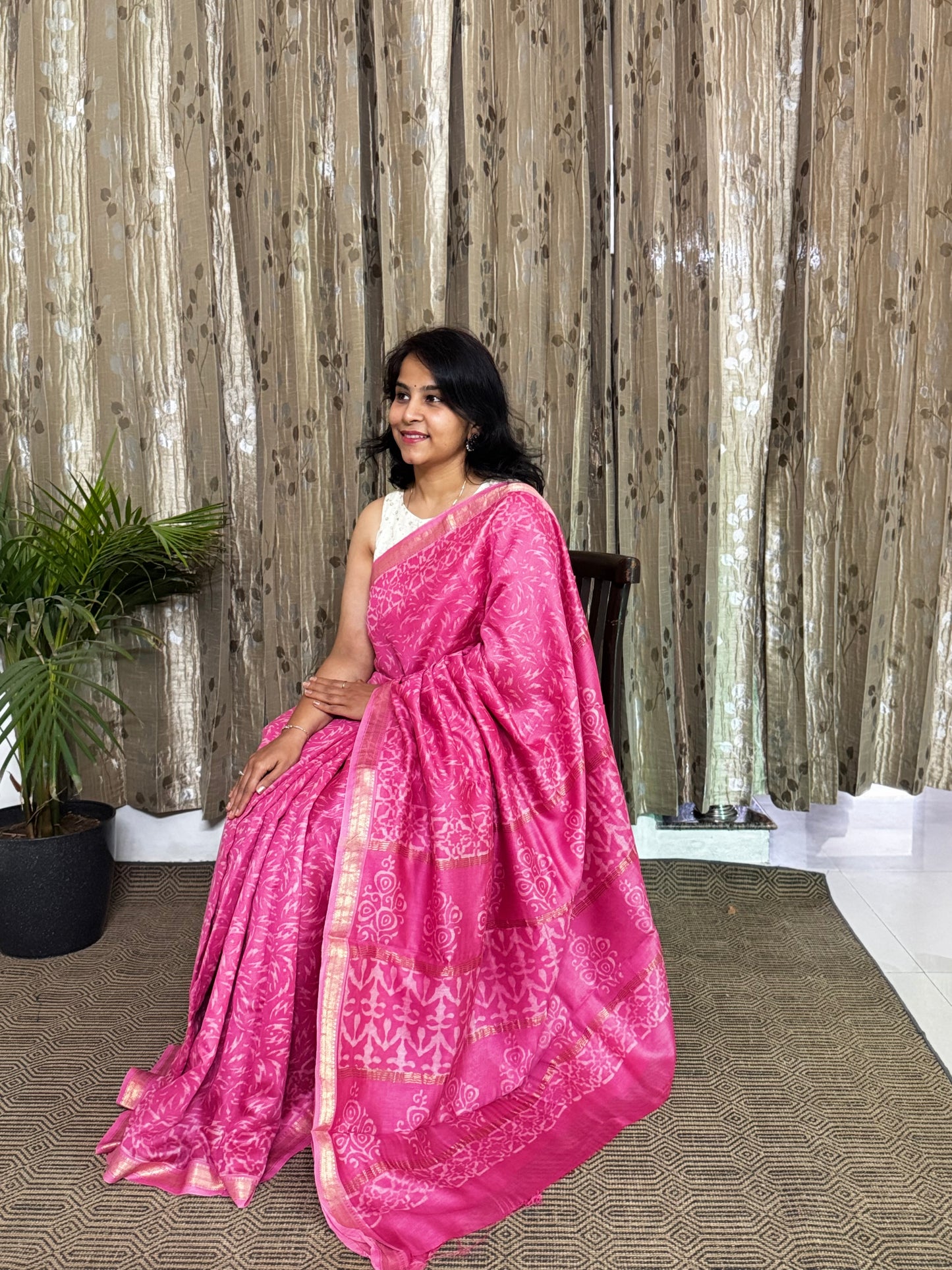 Pink Maheshwari Silk Cotton Zari Saree