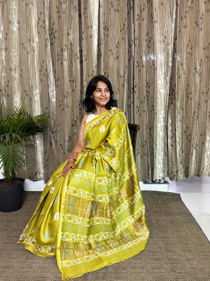 Lime Green Maheshwari Silk Cotton Zari Saree