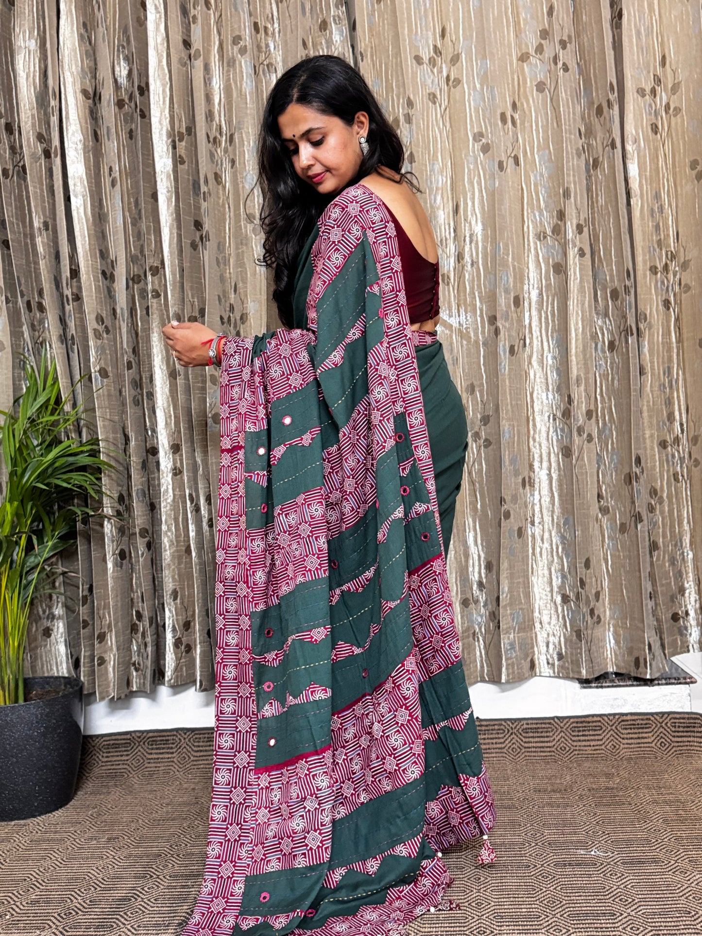 Bottel Green Applique Patchwork Mul Cotton Tagai Ajrakh Saree