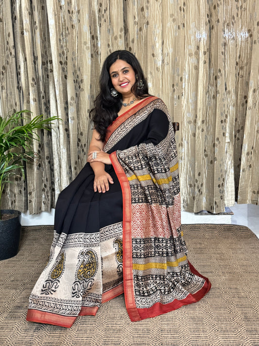 Black Maheshwari Cotton Zari Saree