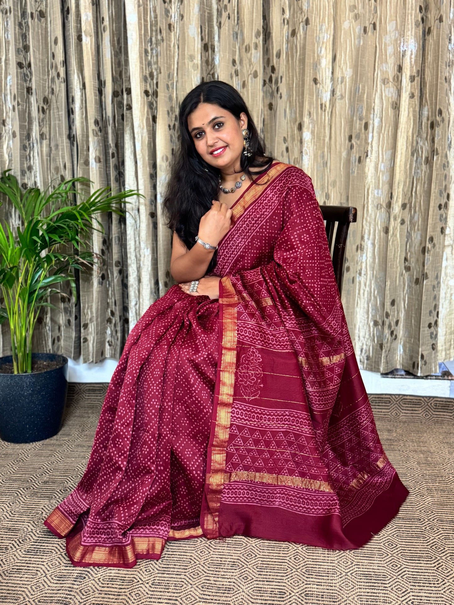 Deep Red Maheshwari Cotton Zari Saree