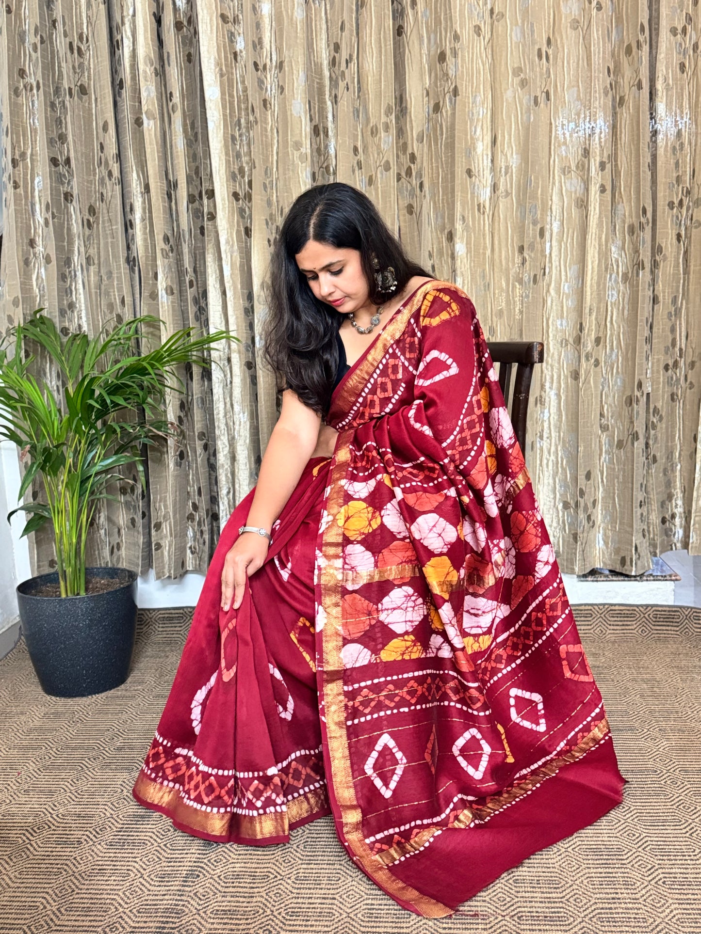 Red Maheshwari Cotton Zari Saree